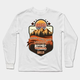 Life rocks when your livingroom rolls, RV Camping Club vintage funny , retro landscape RV camping Long Sleeve T-Shirt